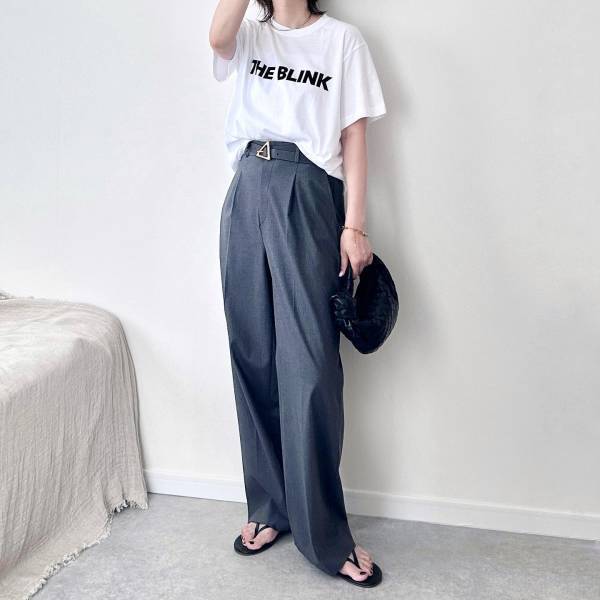 まさかの「4色買い」！買う価値ある！！【ユニクロ】「シルエットが好き」“タックワイドボトムス”紹介