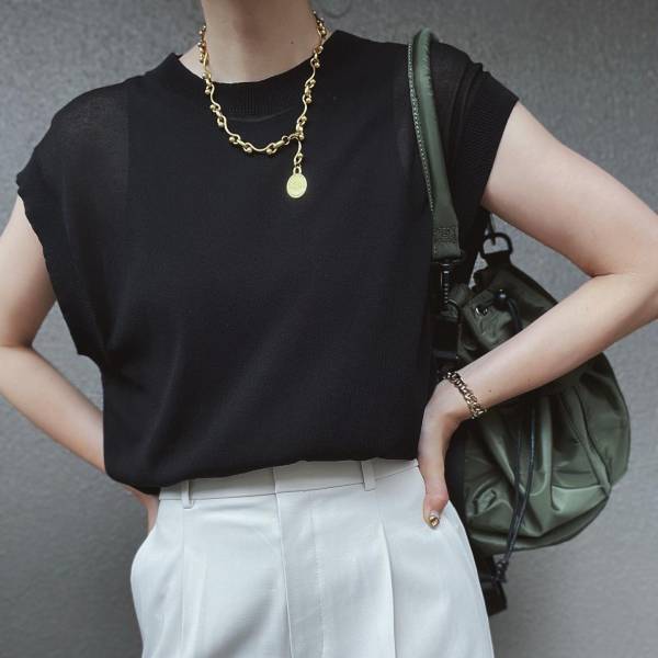 「万能トップス」発見ッ！！【GU】この夏一着は欲しい♡「サマーセーター」