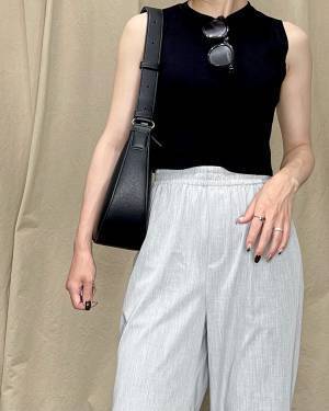 即完売した「幻バッグ」が7月下旬に再入荷！【ユニクロ】「2990円」は驚き！”レザータッチワンハンドルバッグ”