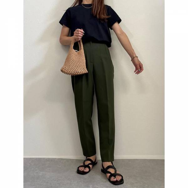 ＜夏の“ド”定番＞「毎年大活躍」！！【ユニクロ】めーっちゃ「着回ししやすい」“クルーネックT”まとめ