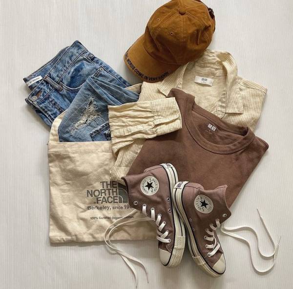 ＜夏の“ド”定番＞「毎年大活躍」！！【ユニクロ】めーっちゃ「着回ししやすい」“クルーネックT”まとめ