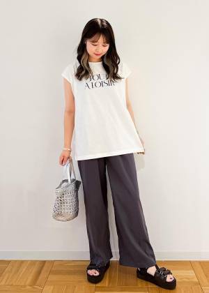 可愛くて『即買い案件』♡【ROPÉ PICNIC】何枚でも欲しくなる！「ロゴTシャツ」