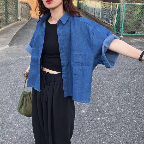 今季、キテる！【クロップド丈トップス】を使った夏コーデって？