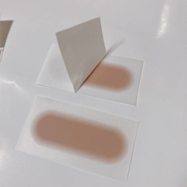 夏の「救世主」！！「即買い」「超おすすめ」【セリア】肌見せのお悩み解決！“キズ隠しシート”紹介