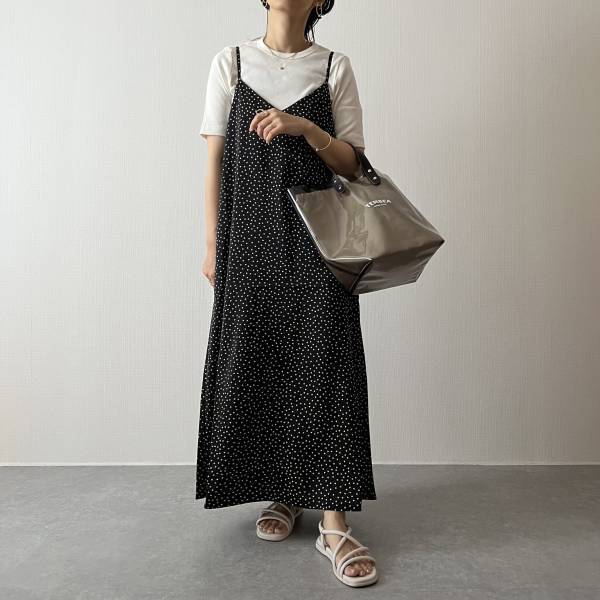 【GU】で「高見え」できちゃう！！「着回し力」高すぎ…！『ドットワンピ』超「完璧」です！