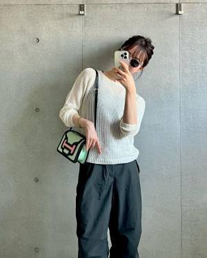 「人気なのわかる」！！「抜け感」可愛すぎっ！【ユニクロ】”3Dメッシュクルーネックセーター”