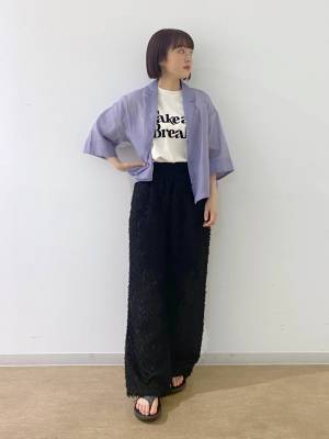 こんな可愛いのもあるんだ♡【ローリーズファーム】1点投入で夏の肌見せ！「シアーシャツ」