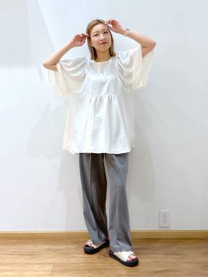 1枚あれば無敵っ♡【グローバルワーク】どんなコーデにも合う「ホワイトトップス」
