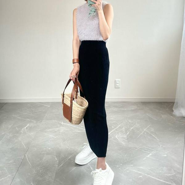 1週間これがイイ♡【ユニクロ】一気に大人っぽ！ 1枚は欲しい「Iラインスカート」