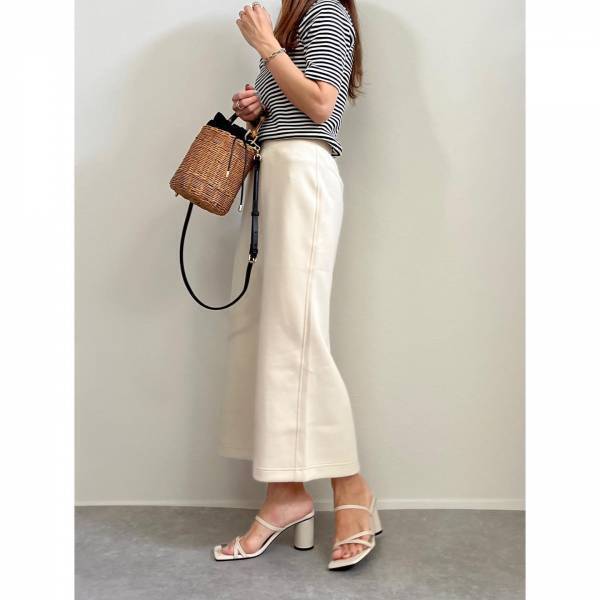 1週間これがイイ♡【ユニクロ】一気に大人っぽ！ 1枚は欲しい「Iラインスカート」