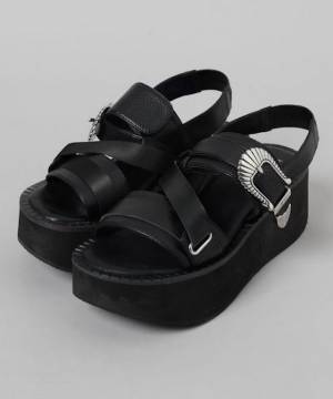 本気で盛れる！！【JEANASIS】美脚見えが叶う♡「厚底サンダル」