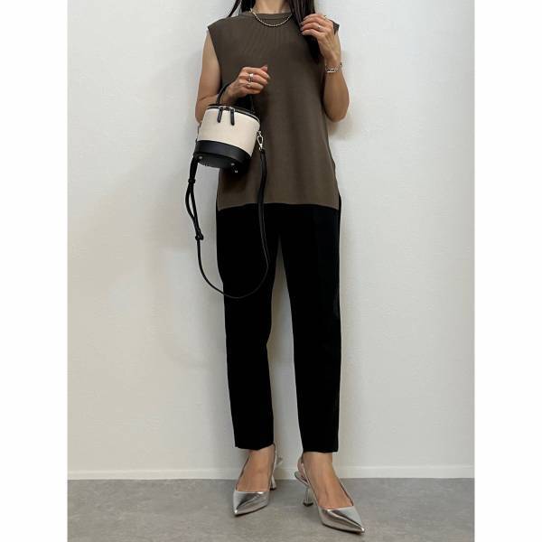 色味がほんっとに「かわいい」！！【GU】何とでも「相性抜群！」“スリーブセーター”着回しコーデ集