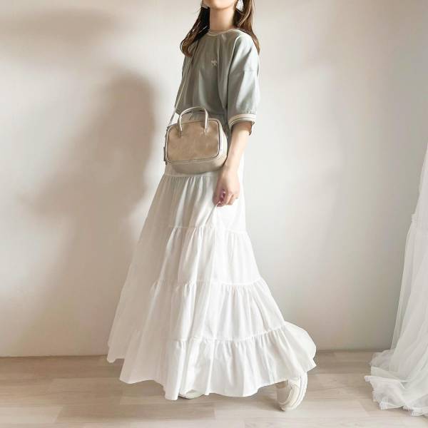 シンプルなのにオシャレ！ ワンポイントが可愛い【刺繍Tシャツ】