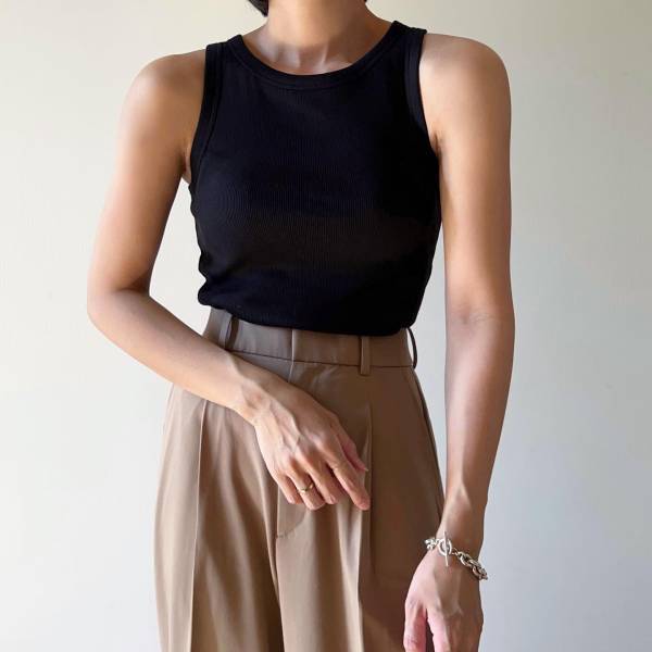 全色買いが正解かもッ！！【ユニクロ】今夏マストで買いたい！「優秀アメスリ」