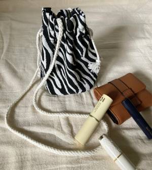 え！バッグが「417円」って本当！？【SHEIN】トレンドの『アニマル柄バッグ』が「激安」すぎる