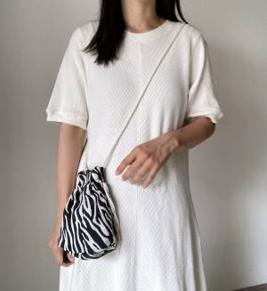 え！バッグが「417円」って本当！？【SHEIN】トレンドの『アニマル柄バッグ』が「激安」すぎる