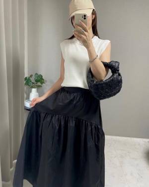 「ナイス丈感」だわぁ♡【GU】大人の色気”ダダ漏れ”！「サマーニット」