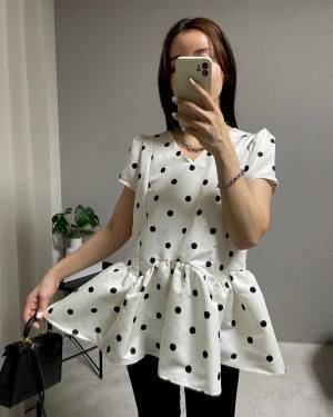 オシャレの必需品！ 【ホワイトトップス】でスタイルを引き立てる