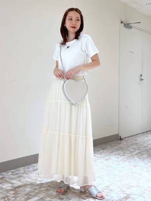 着回し力やば♡【Heather】さりげないアクセントにきゅん！「ロゴ刺繍Tシャツ」