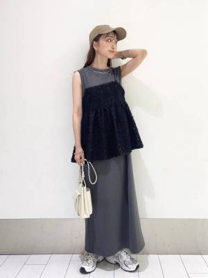 シルエット美人♡【ローリーズファーム】1枚でさらっと着られる！「ノースリワンピ」