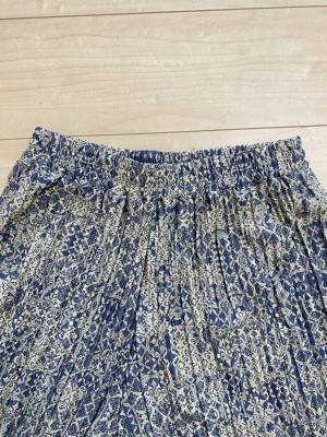 「細見え効果抜群」スゴッ！「シワ知らず」最高♡【しまむら】「楽チン」「快適」な“プリーツボトムス”紹介