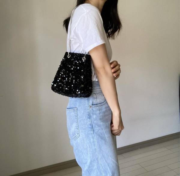 『な、なんと837円』「激安なのに高クオリティ」【SHEIN】「夏に映える」“スパンコールバッグ”がカワイイ