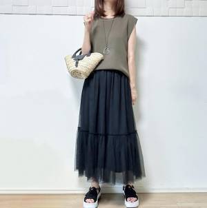 結局「楽かわ」が一番！「最高に可愛いし、使える！」【GU】「めちゃめちゃ高見え」”優秀スカート”2選