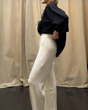 ＜全色ゲットしたい＞！！「脚長効果」もスゴッ…！【ユニクロ】着心地最高”ウォッシャブルニットボトムス”