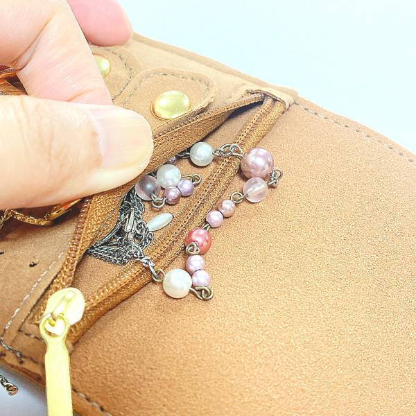 あまりの可愛さに「目を奪われました」【ダイソー】のコレ、実は『アクセサリーポーチ』ですごい！