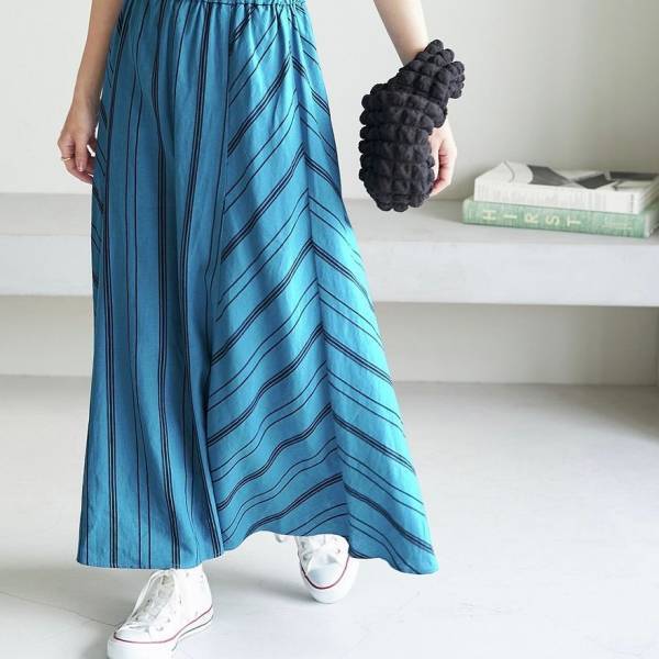 カジュアルコーデも華やぐ♡ 【ROPÉ PICNIC】コーデに追加したい「柄スカート」