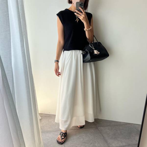 「絶対買うやつ！」【GU】「丈感バッチリ」の”ロングスカート”が「好き！」