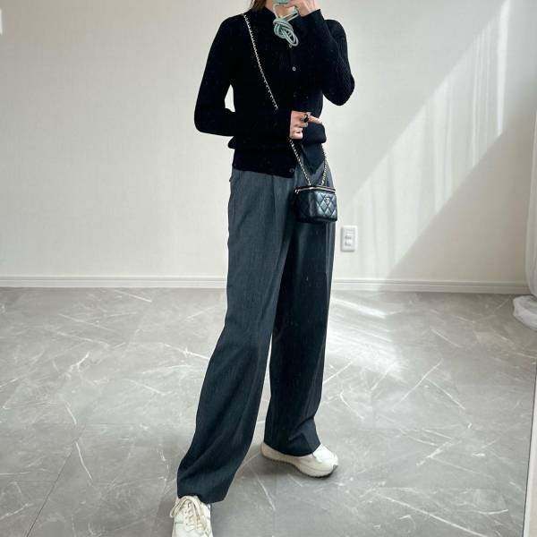 そろそろ「秋まで意識」してる！？【ユニクロ】「可愛すぎ」な”メッシュ＆ポロニット”まとめ