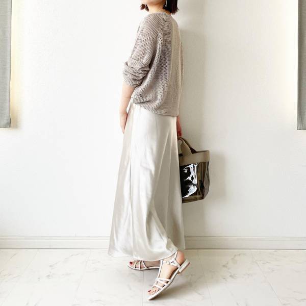 「こういうの欲しかった！」「お値段以上」【GU】”サテンロングスカート”まとめ