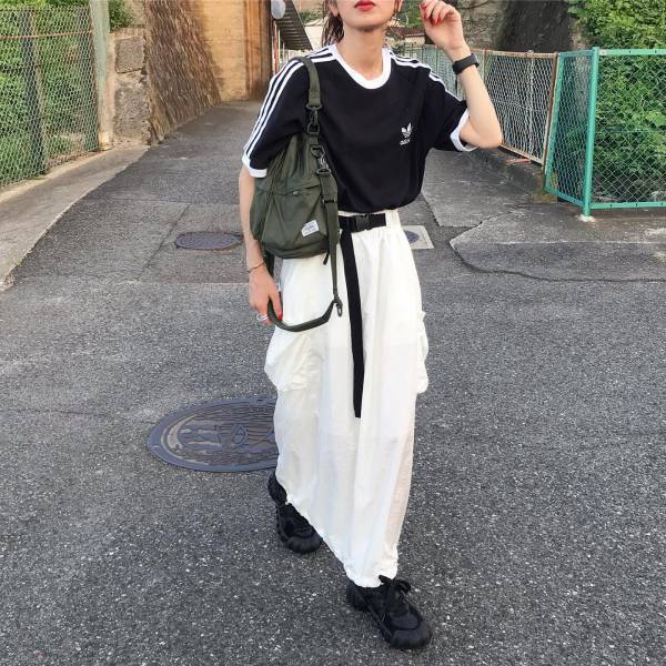 《パンツだけじゃない！》オシャレさんも愛用中♡【カーゴスカート】が可愛い！