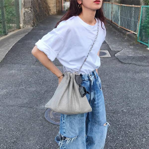 こなれ感ハンパない♡【ユニクロ】オシャレさんが着る「白Tコーデ」って？