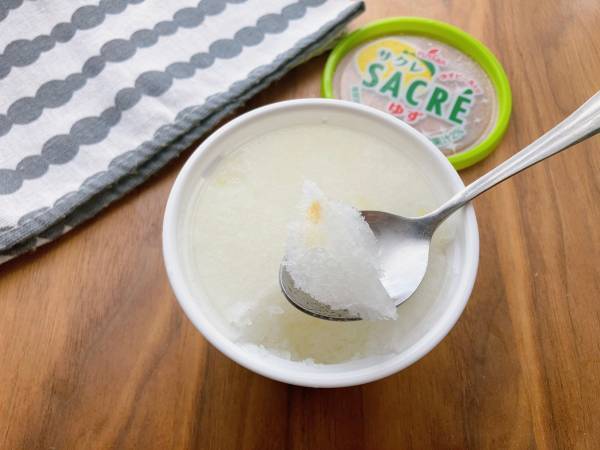 《限定》の「ゆず味かき氷」は「ストック必須」？！【ファミリーマート】”サクレゆず”は「フレッシュな味わい」です！！