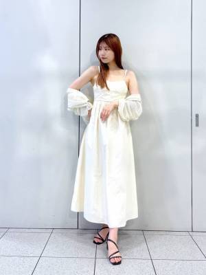 色気ムンムンじゃん♡【Heather】後ろ姿も抜かりナシ！「最旬キャミワンピ」