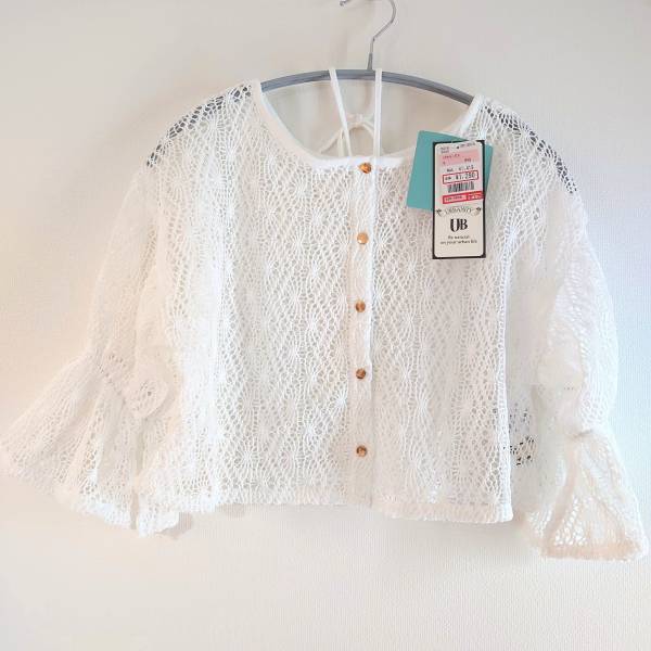 「お値段以上」の必須アイテム！【しまむら】「袖」がこだわりの“レースカーディガン”