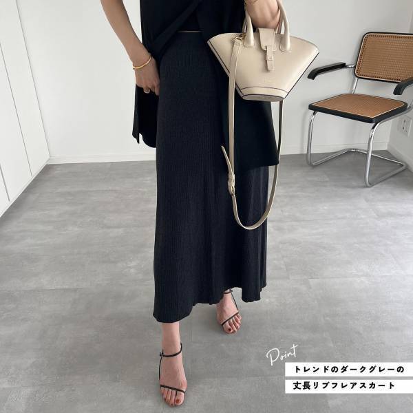 「総ゴムで楽チン」！「トレンド」感満載…♡【GU】「今年っぽ」カラーの“リブスカート”が可愛い