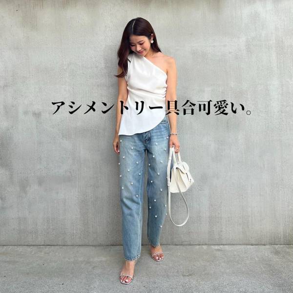 「大優勝すぎた」「絶対可愛い」と大好評！！【ZARA】「細見え」がスゴイ“ホワイトトップス”3選