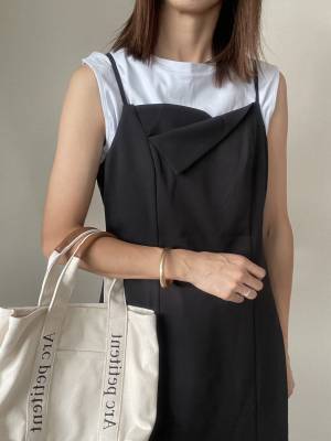 「スタイルを良く見せて」くれて「かなりおすすめ」♡【JUNOAH】でGETした”大人っぽワンピ”紹介