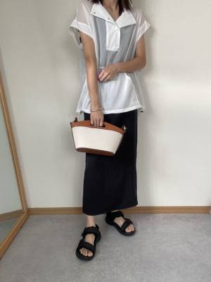 「スタイルを良く見せて」くれて「かなりおすすめ」♡【JUNOAH】でGETした”大人っぽワンピ”紹介