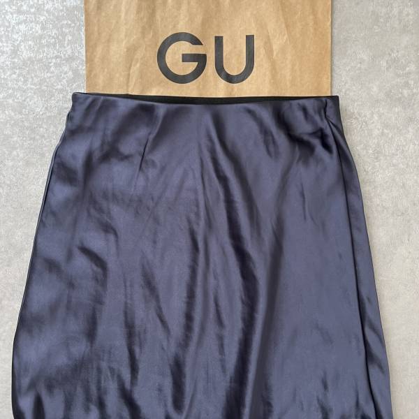 ＜SNSで高見えだと話題＞【GU】「楽に穿ける」のに「簡単にキマる」”話題のスカート”を買ってみた