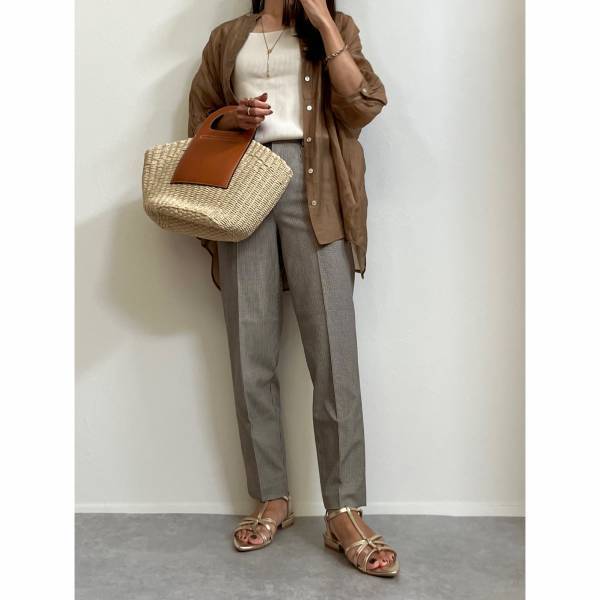 《衝撃価格》「1290円」の「今が買い」！！【ユニクロ】秋もヘビロテ確定！”テーパードボトムス”をGET