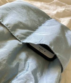 《水色》が「乙女心をくすぐる」可愛さ♡♡【しまむら】「優秀」すぎる”巾着ポーチ”