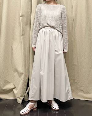 「実用性」が高すぎっ！！【ユニクロ】「ロングシーズン」使える”ボリュームロングスカート”