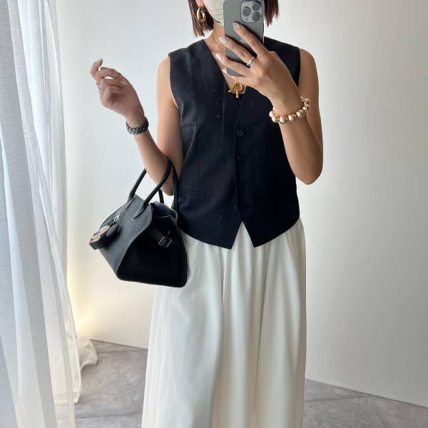 ようやく「ゲットした」！！【ZARA】「色味が可愛い♡」”ベスト”2選