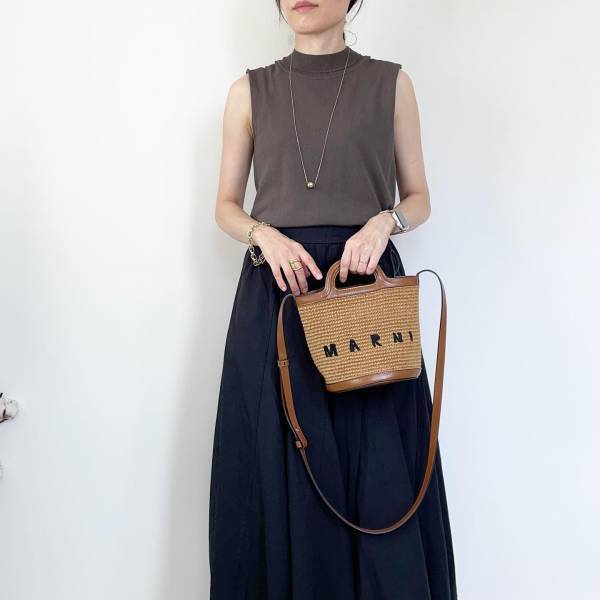 「キタキター！！」「細見え」効果抜群！【GU】「すごーく使える」“ノースリニット”まとめ