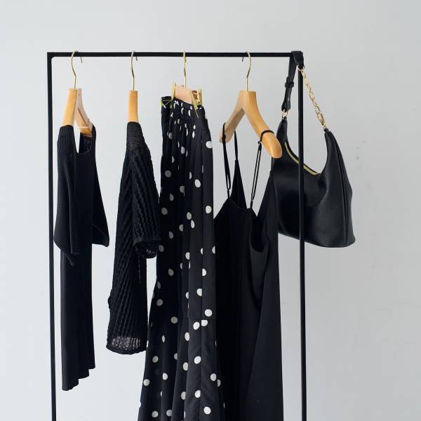 『ブラック』愛が大爆発♡ 【ROPÉ PICNIC】とにかく使える！ 大人っぽ「黒アイテム」