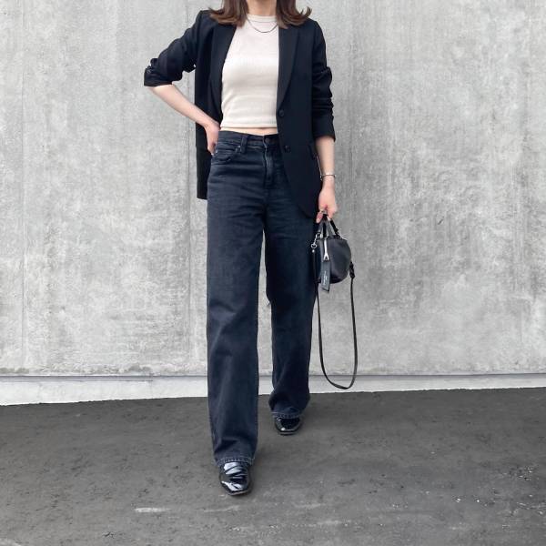 文句ナシで『一軍』です！！【ユニクロ】色も形も最高◎ 着回し力抜群な「優秀デニム」